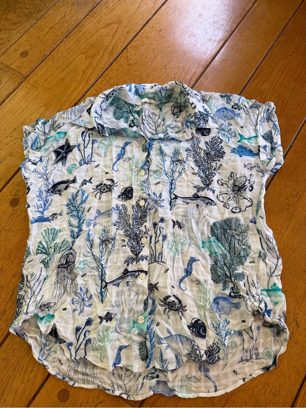 Ocean Print Button-Up Top in White and Blue